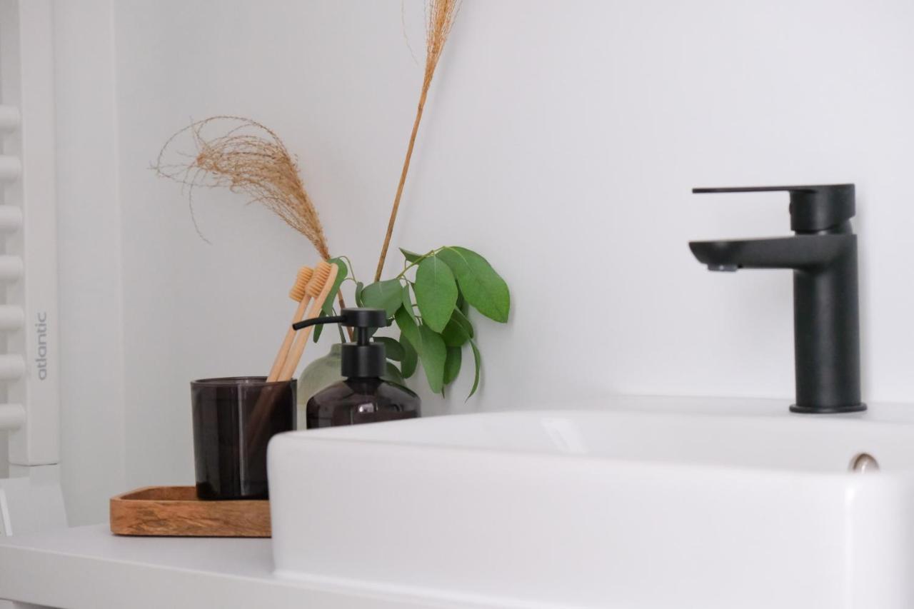 Neue Stylische Huesle By Unique Places Bludenz Esterno foto